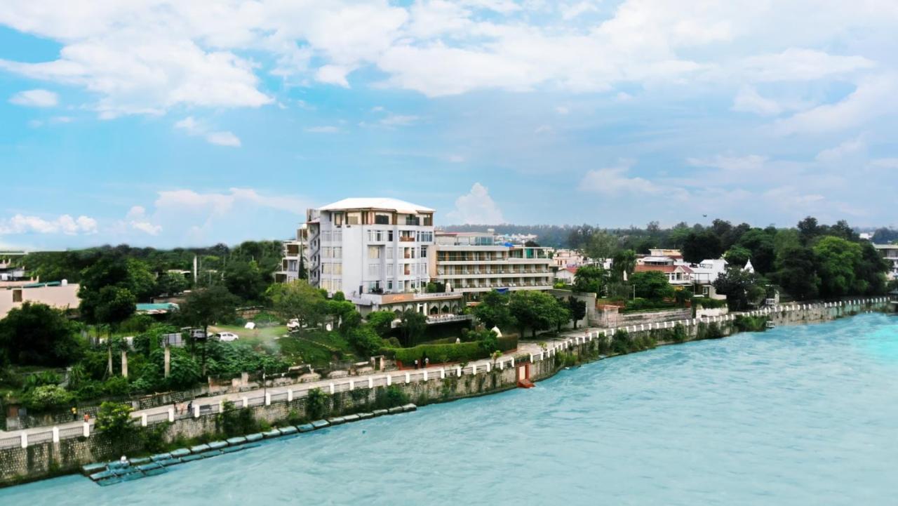 Ganga Kinare- A Riverside Boutique Resort, Rishīkesh Exteriör bild