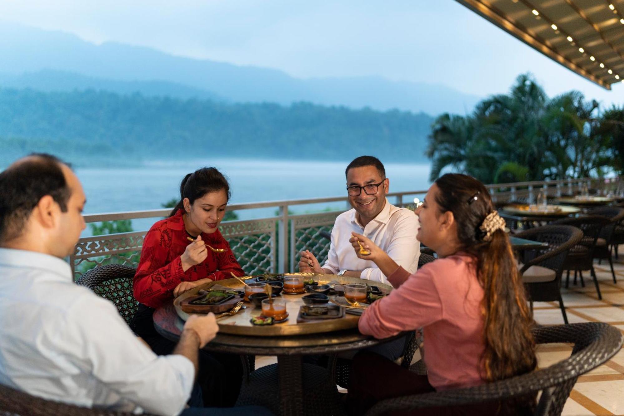 Ganga Kinare- A Riverside Boutique Resort, Rishīkesh Exteriör bild